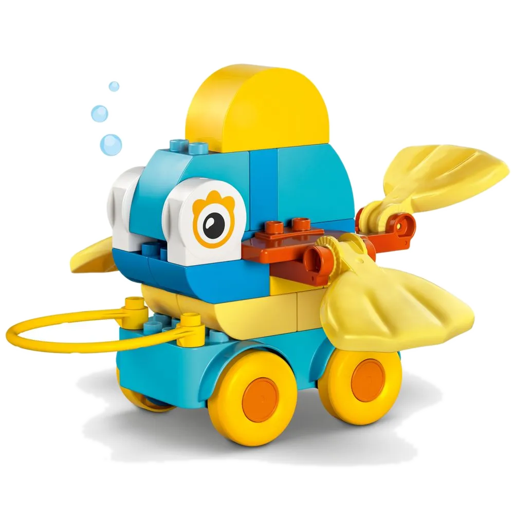 LEGO DUPLO Animais Sobre Rodas montado no modo Peixe azul