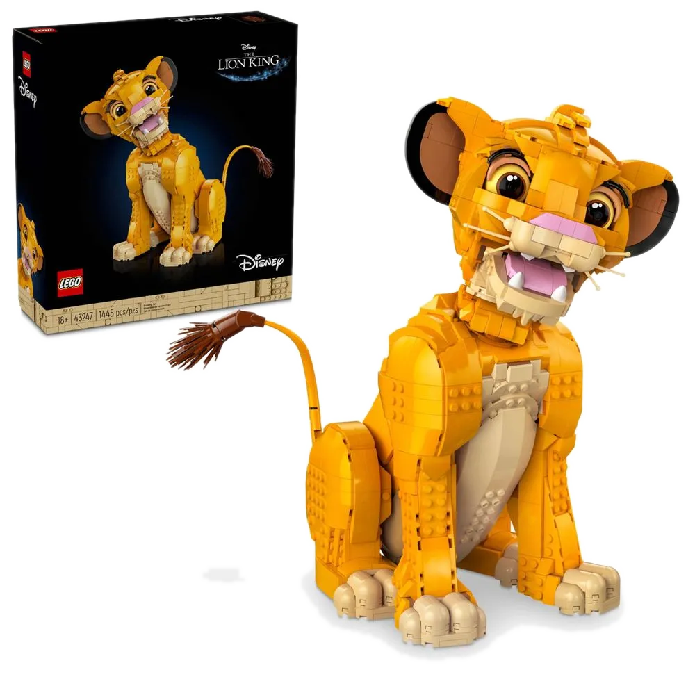 LEGO Disney Simba 43247 ao lado da caixa de aniversário 30 anos do Rei Leão